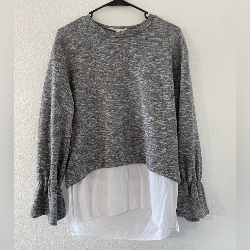 Bcbg ruffle sleeve top